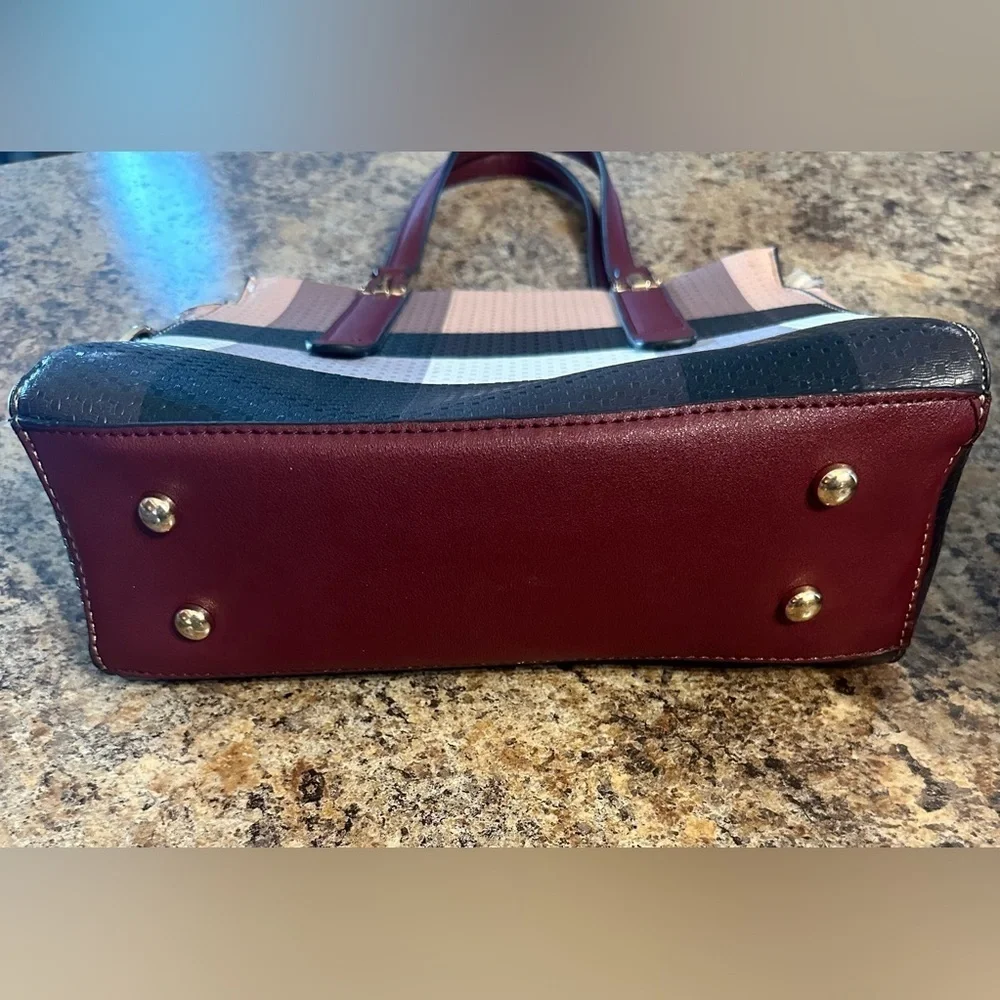 COPY - Unbranded Double Handle Shoulder Bag Black Cream Tan Polyurethane